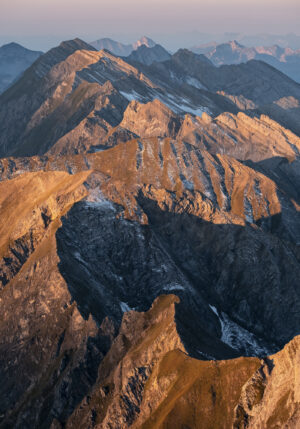 LEVER DE SOLEIL SUR LES ARAVIS, FRANCE